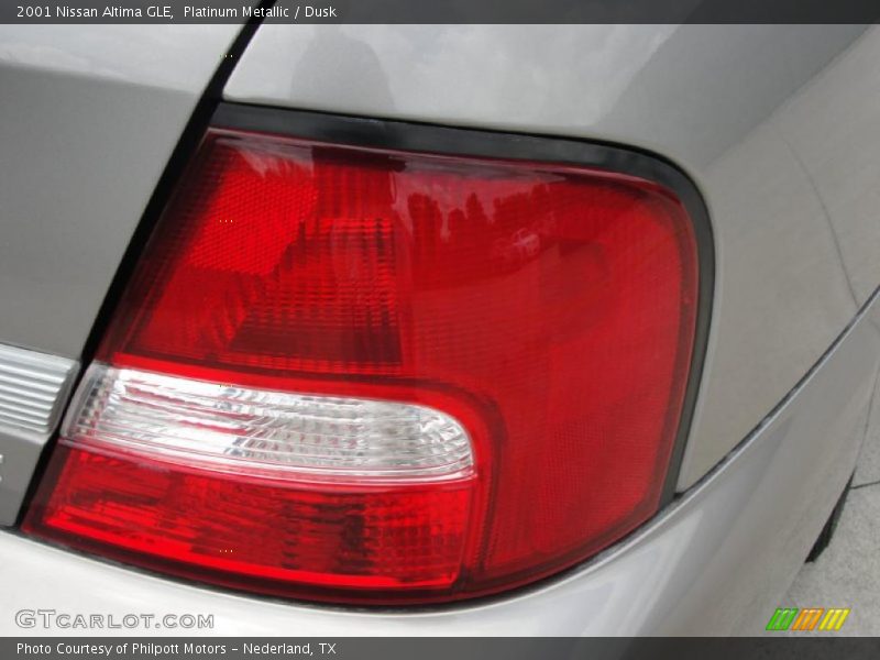 Platinum Metallic / Dusk 2001 Nissan Altima GLE