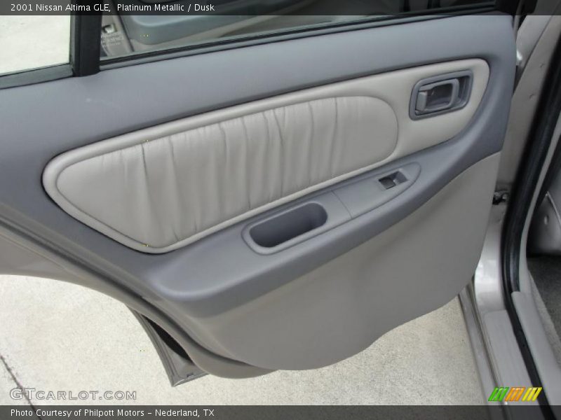 Platinum Metallic / Dusk 2001 Nissan Altima GLE