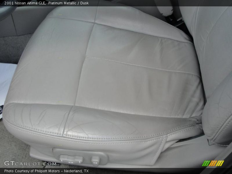 Platinum Metallic / Dusk 2001 Nissan Altima GLE