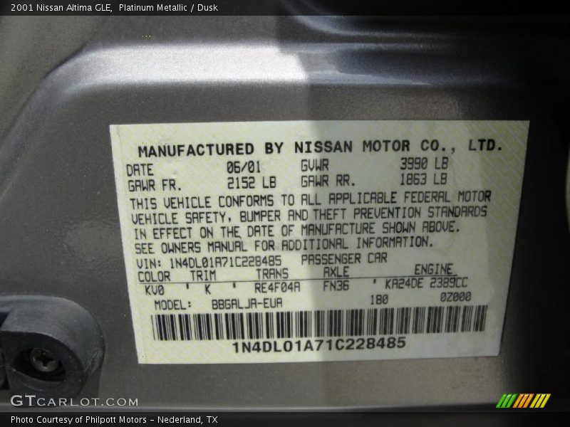 Platinum Metallic / Dusk 2001 Nissan Altima GLE