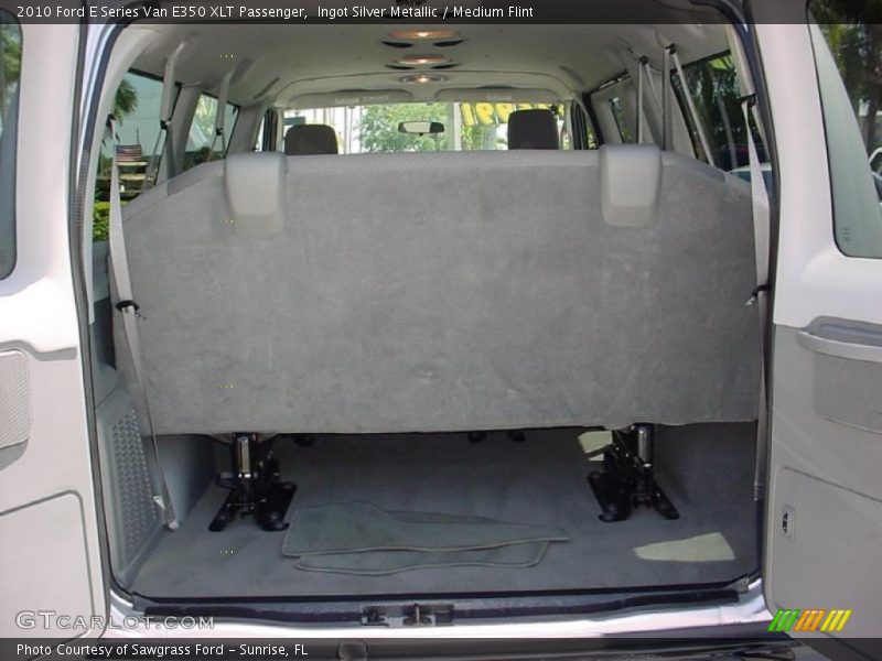 Ingot Silver Metallic / Medium Flint 2010 Ford E Series Van E350 XLT Passenger