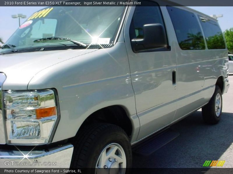 Ingot Silver Metallic / Medium Flint 2010 Ford E Series Van E350 XLT Passenger