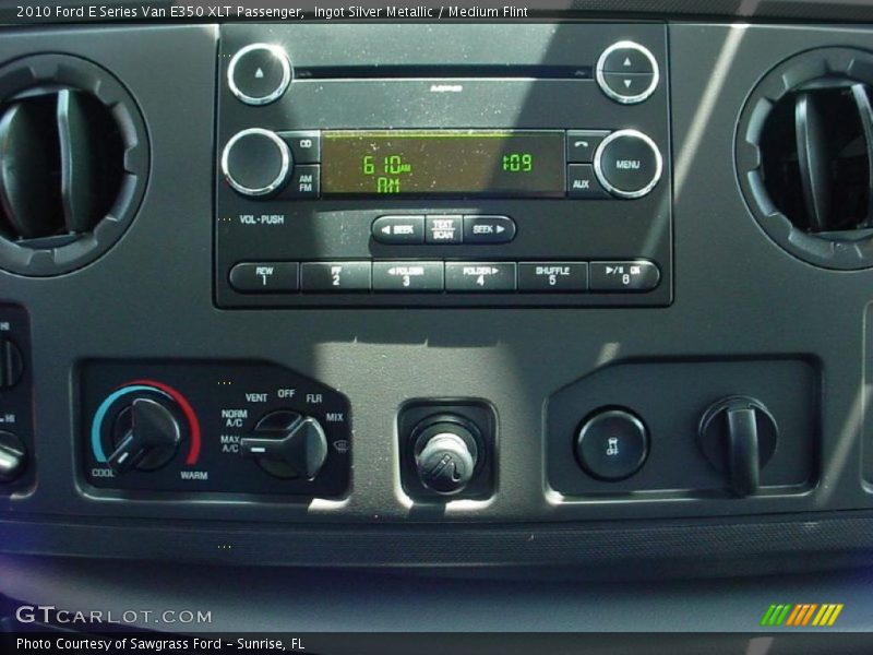 Ingot Silver Metallic / Medium Flint 2010 Ford E Series Van E350 XLT Passenger
