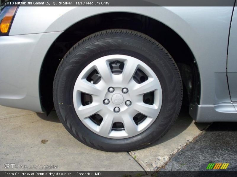 Quick Silver Pearl / Medium Gray 2010 Mitsubishi Galant ES