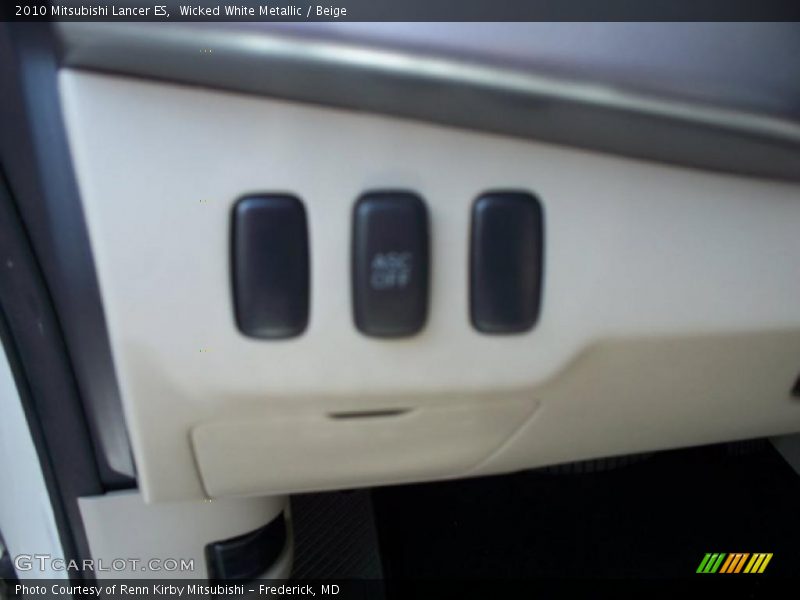 Wicked White Metallic / Beige 2010 Mitsubishi Lancer ES
