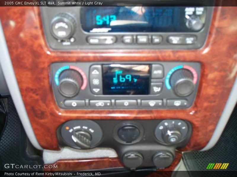 Summit White / Light Gray 2005 GMC Envoy XL SLT 4x4