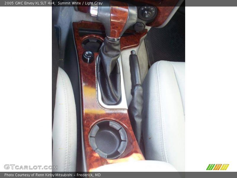Summit White / Light Gray 2005 GMC Envoy XL SLT 4x4