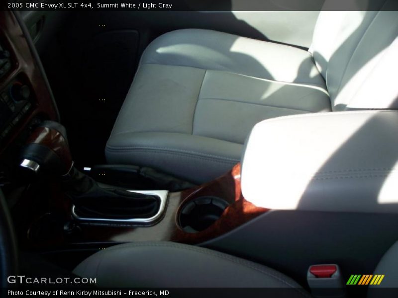 Summit White / Light Gray 2005 GMC Envoy XL SLT 4x4