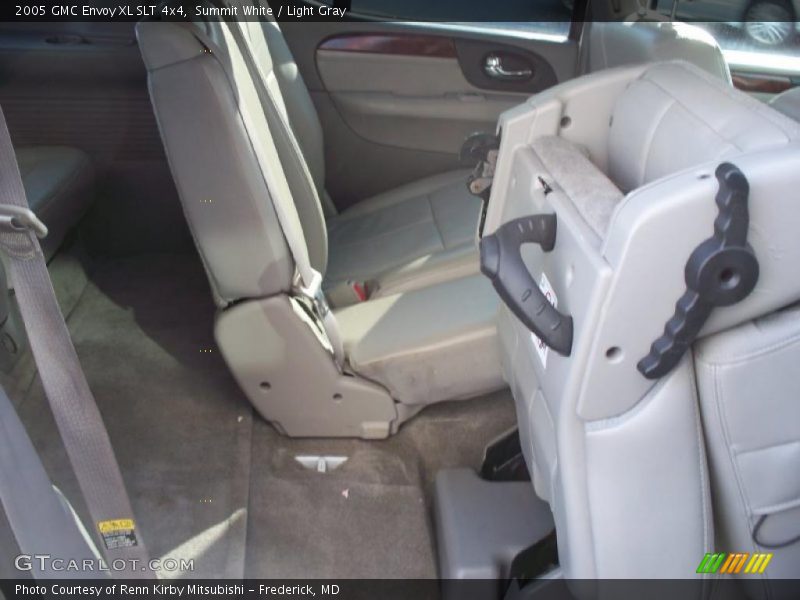 Summit White / Light Gray 2005 GMC Envoy XL SLT 4x4