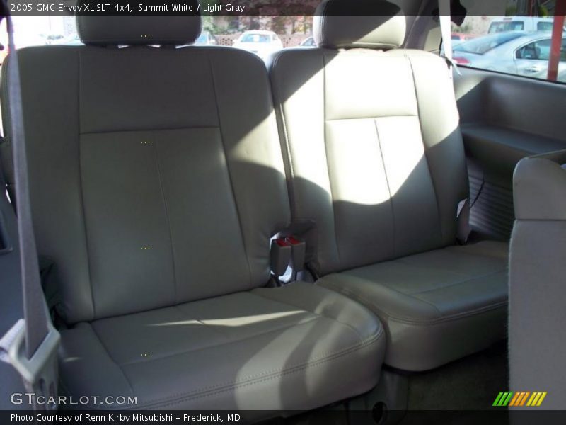 Summit White / Light Gray 2005 GMC Envoy XL SLT 4x4