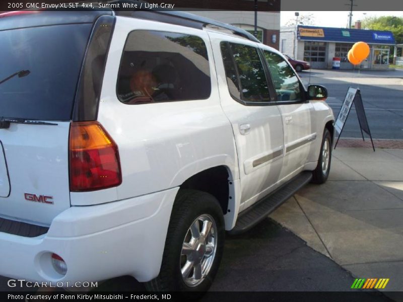 Summit White / Light Gray 2005 GMC Envoy XL SLT 4x4