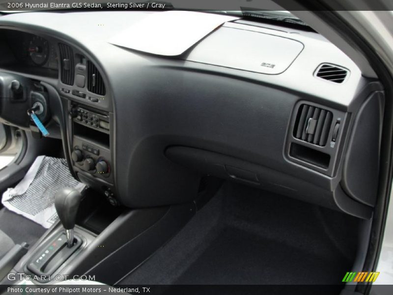 Sterling Silver / Gray 2006 Hyundai Elantra GLS Sedan