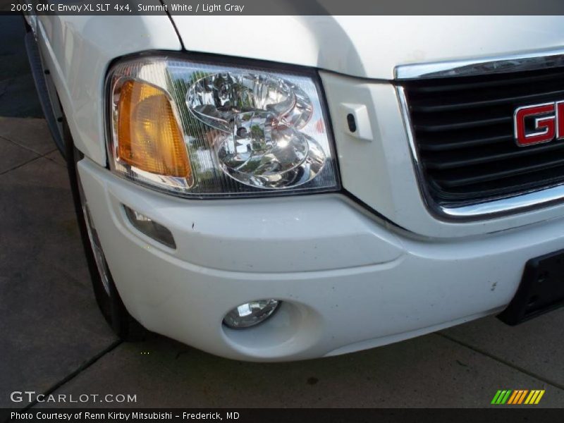 Summit White / Light Gray 2005 GMC Envoy XL SLT 4x4