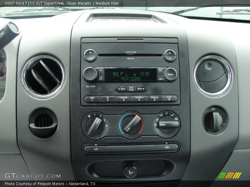 Silver Metallic / Medium Flint 2007 Ford F150 XLT SuperCrew