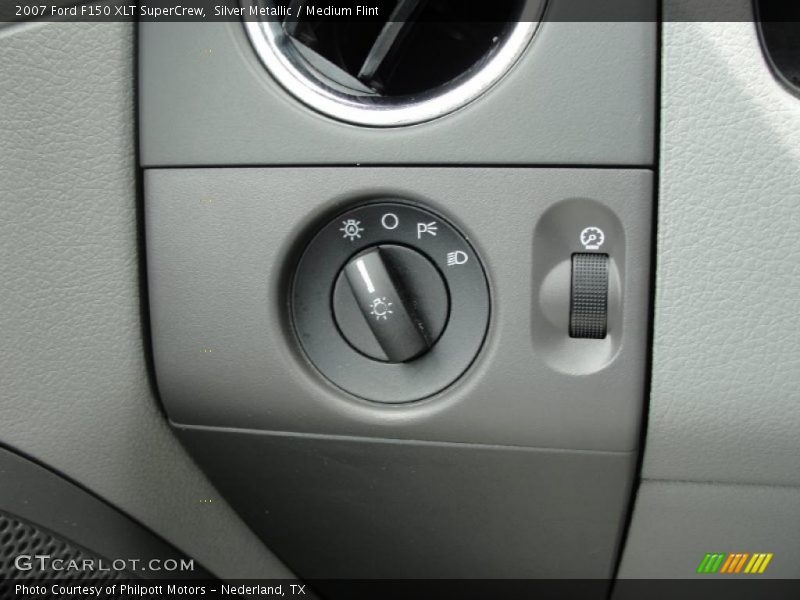 Silver Metallic / Medium Flint 2007 Ford F150 XLT SuperCrew
