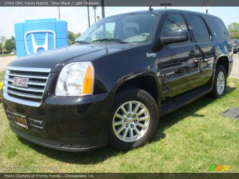 Onyx Black / Light Titanium 2009 GMC Yukon Hybrid