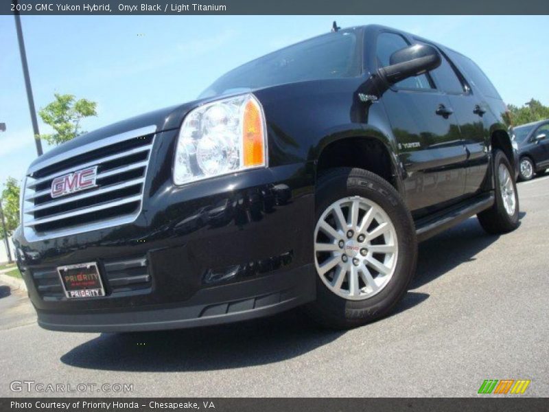 Onyx Black / Light Titanium 2009 GMC Yukon Hybrid