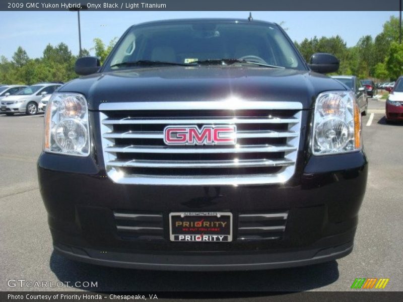 Onyx Black / Light Titanium 2009 GMC Yukon Hybrid