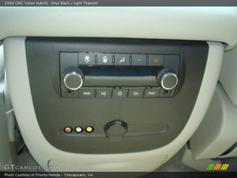 Onyx Black / Light Titanium 2009 GMC Yukon Hybrid