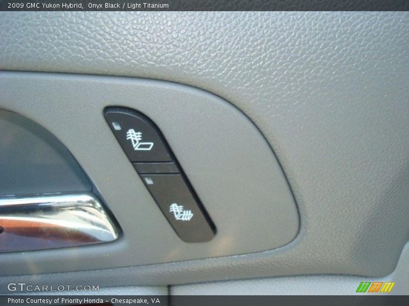 Onyx Black / Light Titanium 2009 GMC Yukon Hybrid