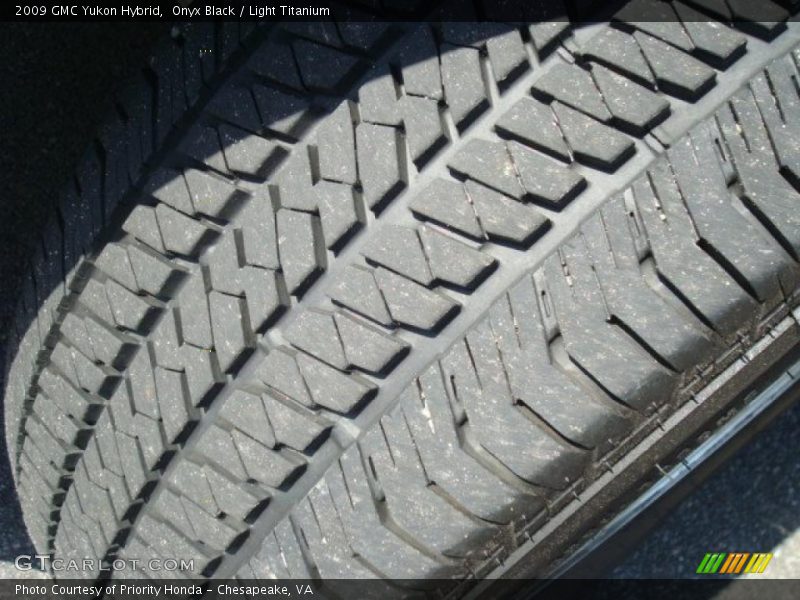 Onyx Black / Light Titanium 2009 GMC Yukon Hybrid