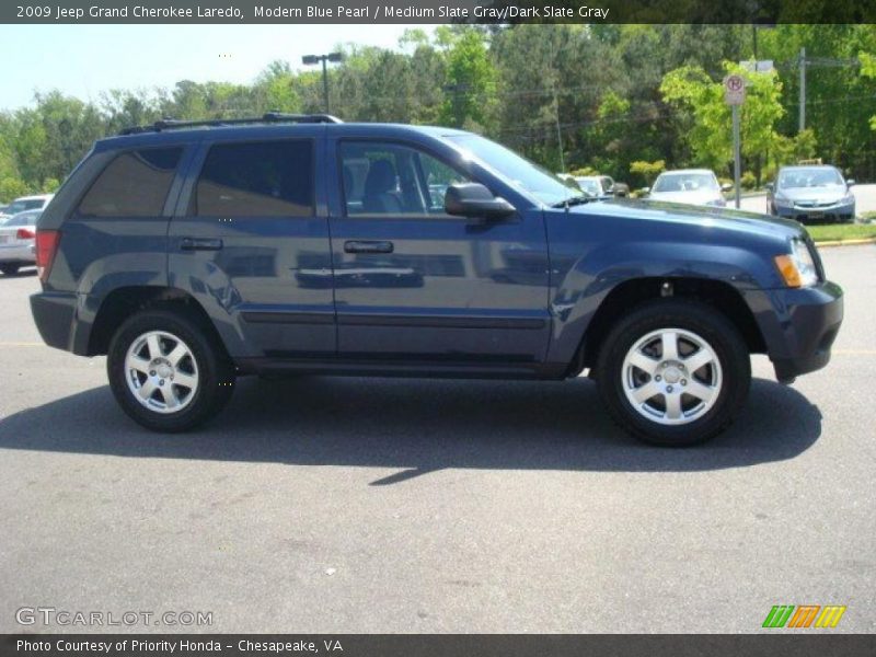 Modern Blue Pearl / Medium Slate Gray/Dark Slate Gray 2009 Jeep Grand Cherokee Laredo