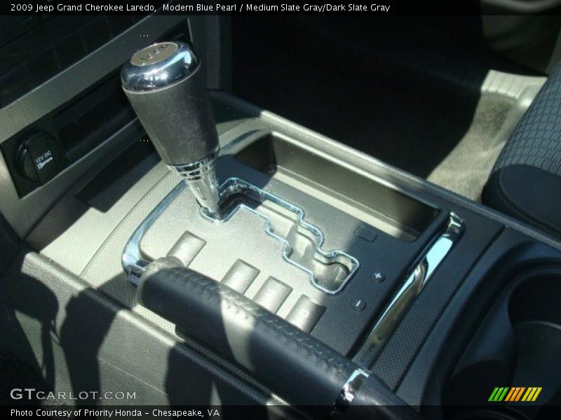 Modern Blue Pearl / Medium Slate Gray/Dark Slate Gray 2009 Jeep Grand Cherokee Laredo