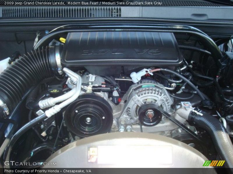 Modern Blue Pearl / Medium Slate Gray/Dark Slate Gray 2009 Jeep Grand Cherokee Laredo