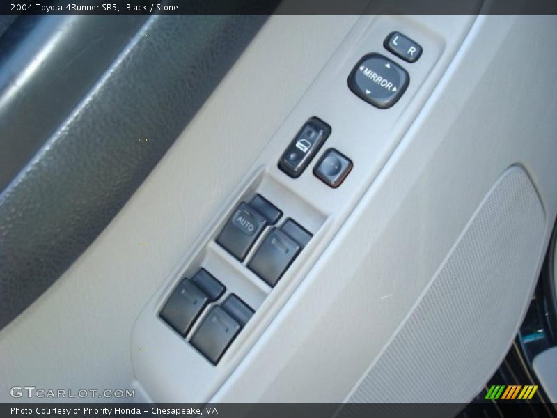 Black / Stone 2004 Toyota 4Runner SR5