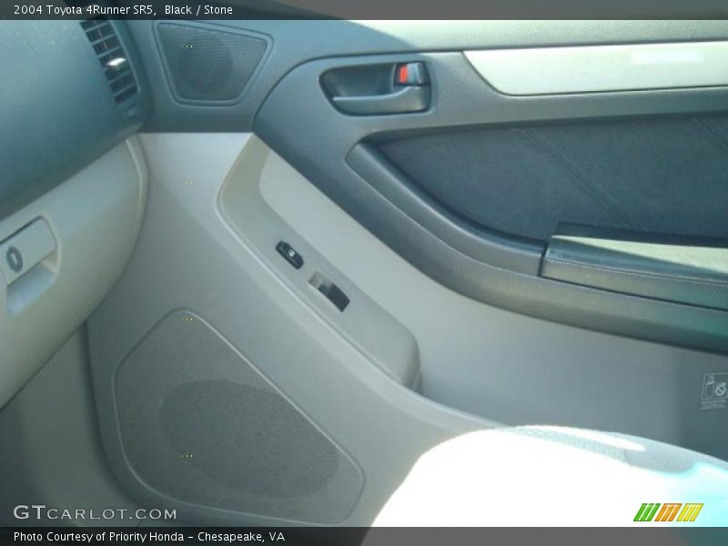 Black / Stone 2004 Toyota 4Runner SR5