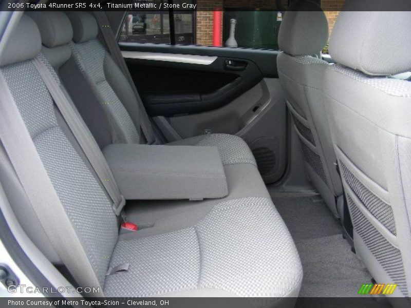 Titanium Metallic / Stone Gray 2006 Toyota 4Runner SR5 4x4