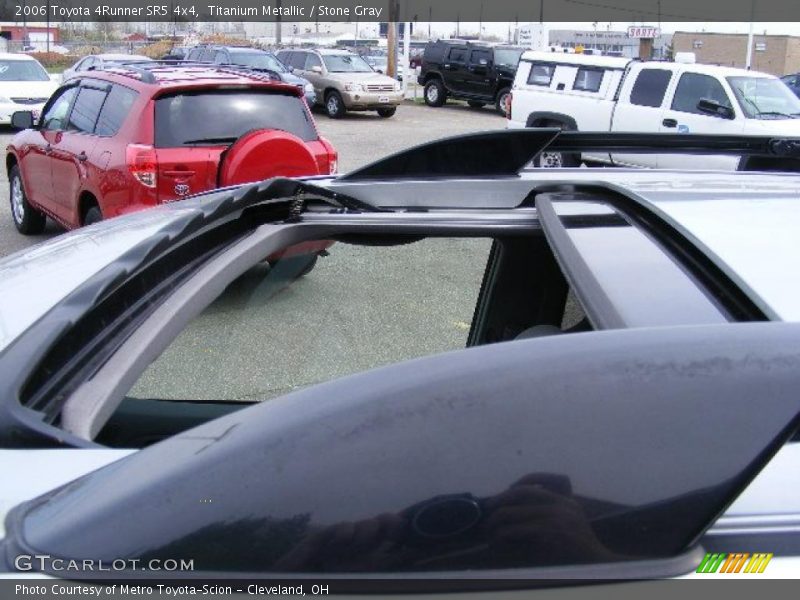 Titanium Metallic / Stone Gray 2006 Toyota 4Runner SR5 4x4