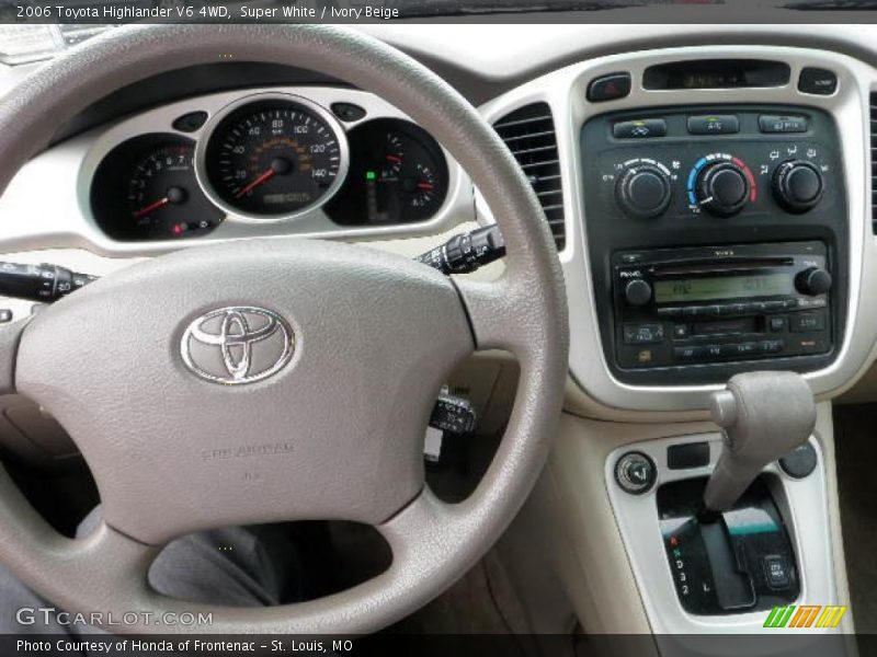Super White / Ivory Beige 2006 Toyota Highlander V6 4WD