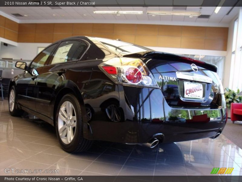 Super Black / Charcoal 2010 Nissan Altima 3.5 SR