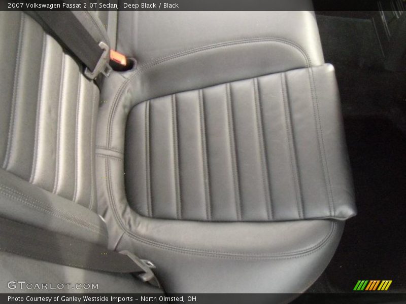 Deep Black / Black 2007 Volkswagen Passat 2.0T Sedan