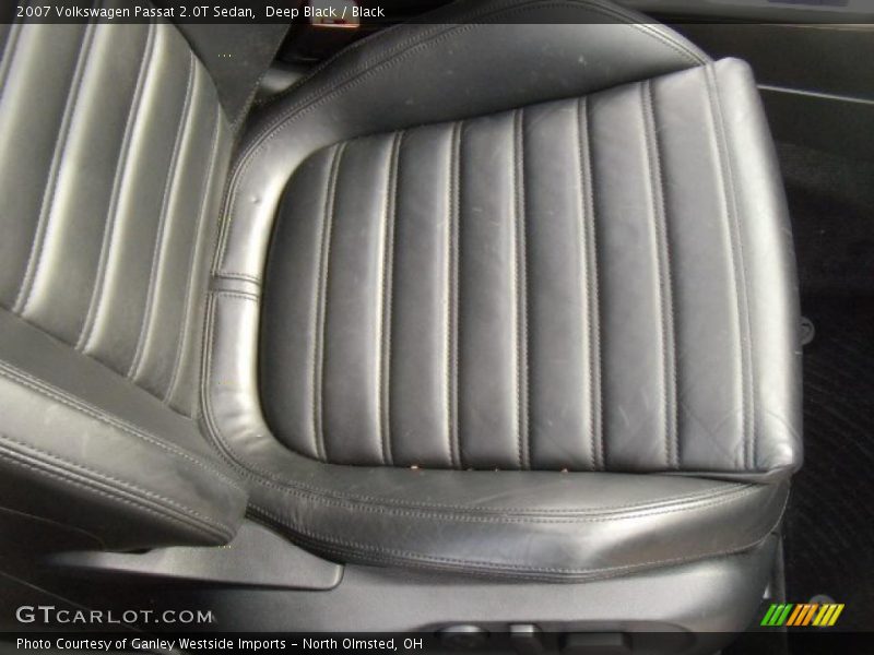 Deep Black / Black 2007 Volkswagen Passat 2.0T Sedan