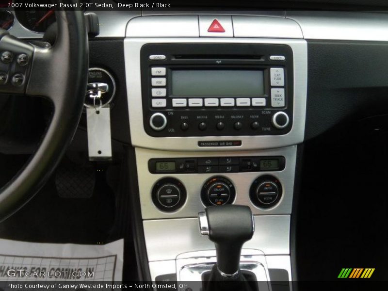 Deep Black / Black 2007 Volkswagen Passat 2.0T Sedan