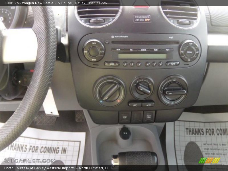 Reflex Silver / Grey 2006 Volkswagen New Beetle 2.5 Coupe