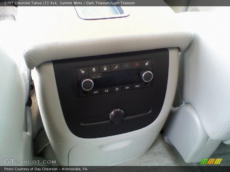 Summit White / Dark Titanium/Light Titanium 2007 Chevrolet Tahoe LTZ 4x4