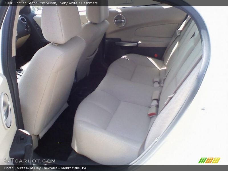 Ivory White / Cashmere 2008 Pontiac Grand Prix Sedan