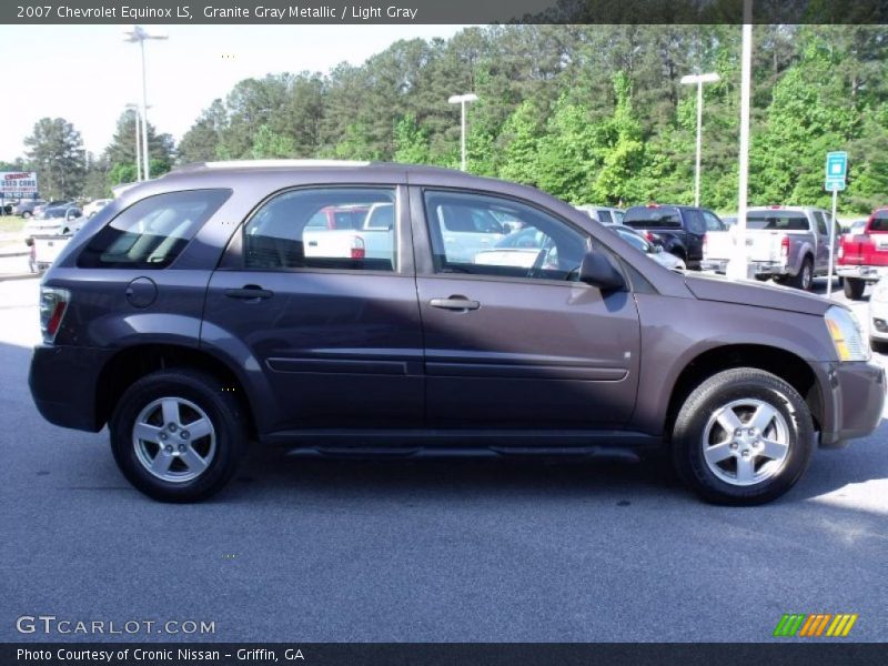 Granite Gray Metallic / Light Gray 2007 Chevrolet Equinox LS