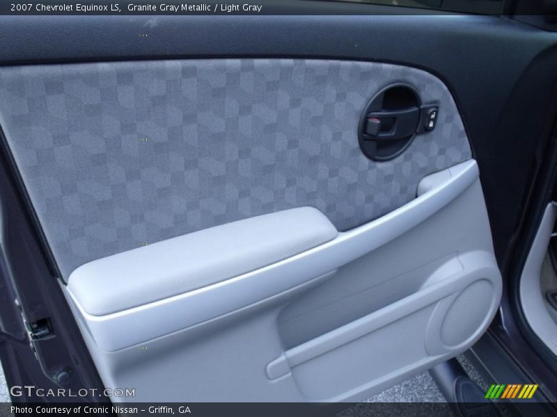 Granite Gray Metallic / Light Gray 2007 Chevrolet Equinox LS