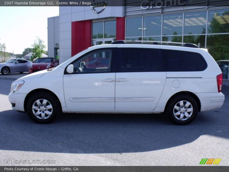 Cosmic White / Beige 2007 Hyundai Entourage GLS