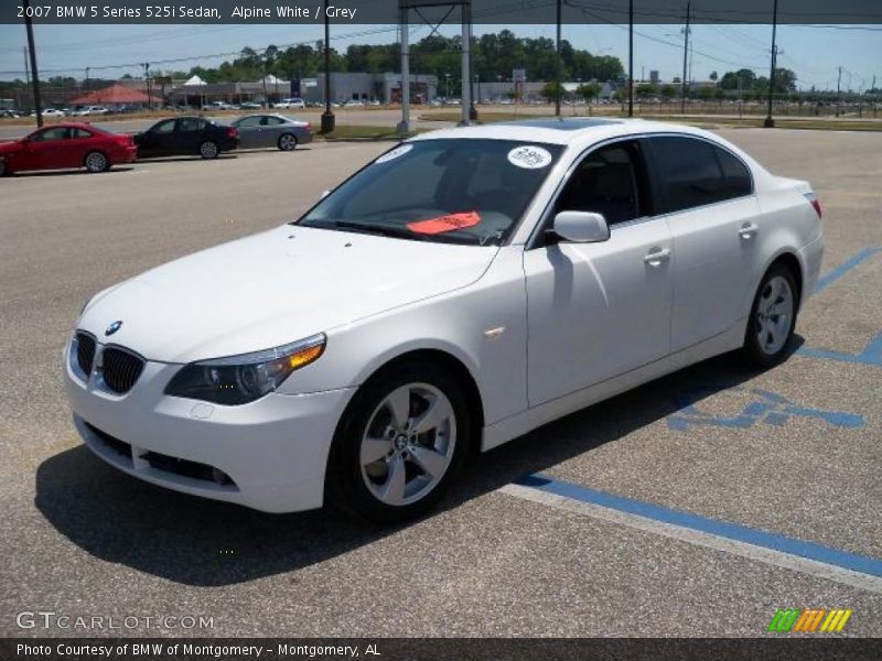 Alpine White / Grey 2007 BMW 5 Series 525i Sedan