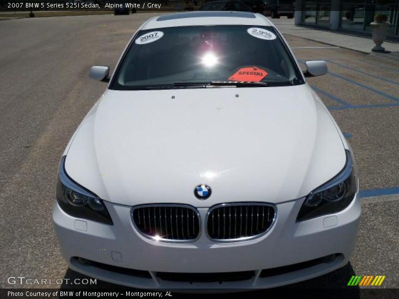 Alpine White / Grey 2007 BMW 5 Series 525i Sedan