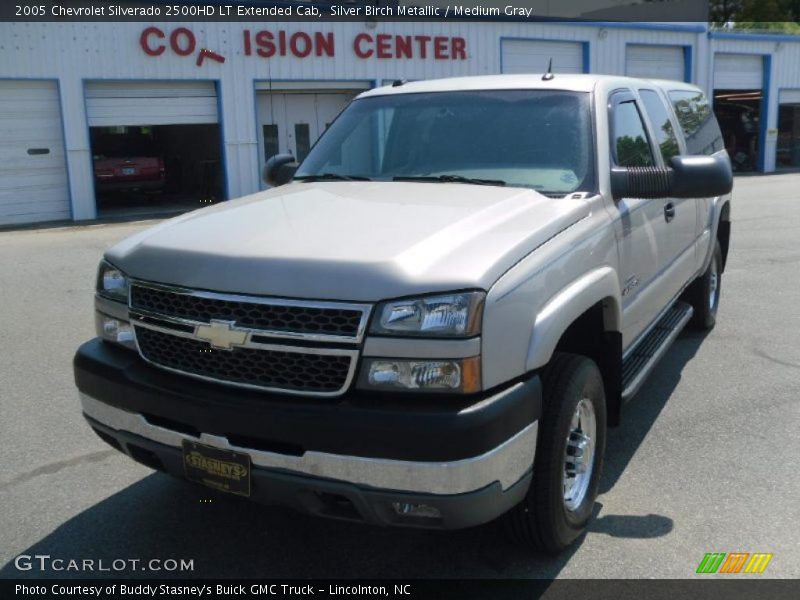 Silver Birch Metallic / Medium Gray 2005 Chevrolet Silverado 2500HD LT Extended Cab