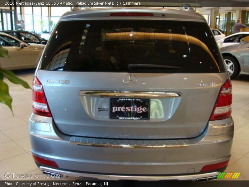 Palladium Silver Metallic / Cashmere 2010 Mercedes-Benz GL 550 4Matic