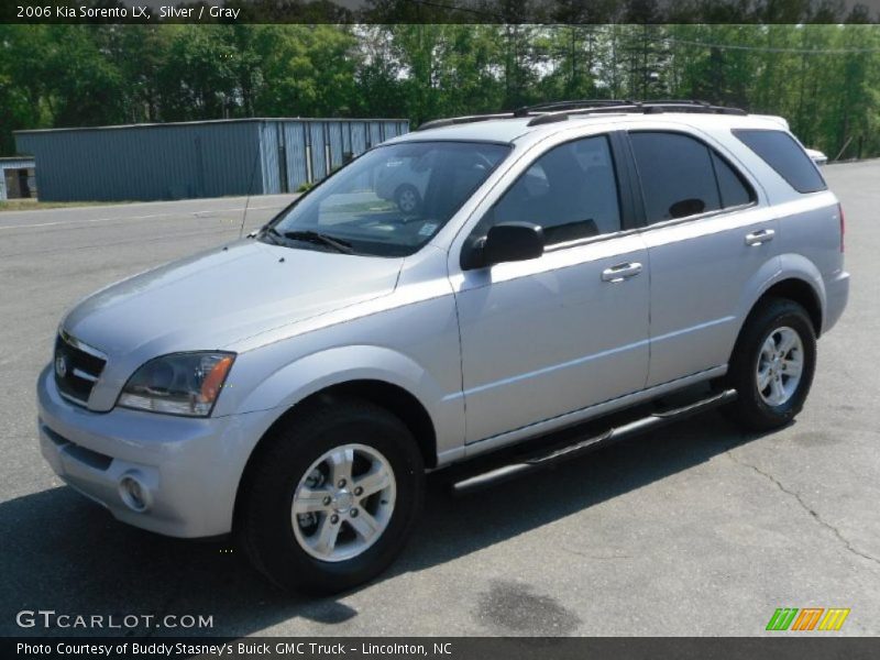 Silver / Gray 2006 Kia Sorento LX