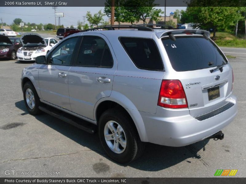 Silver / Gray 2006 Kia Sorento LX