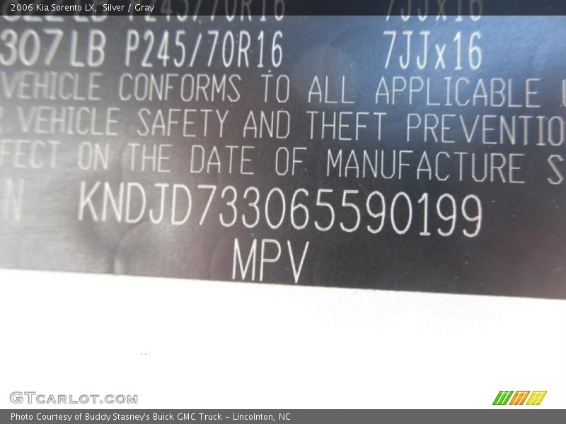 Silver / Gray 2006 Kia Sorento LX